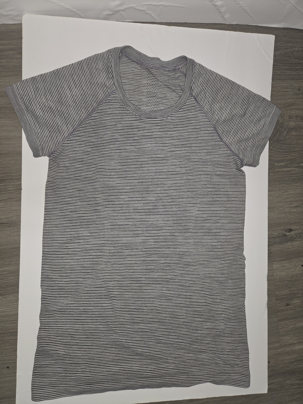 LululemonWomen's Black & White Micro-Stripe Short Sleeve Tee Size S-M